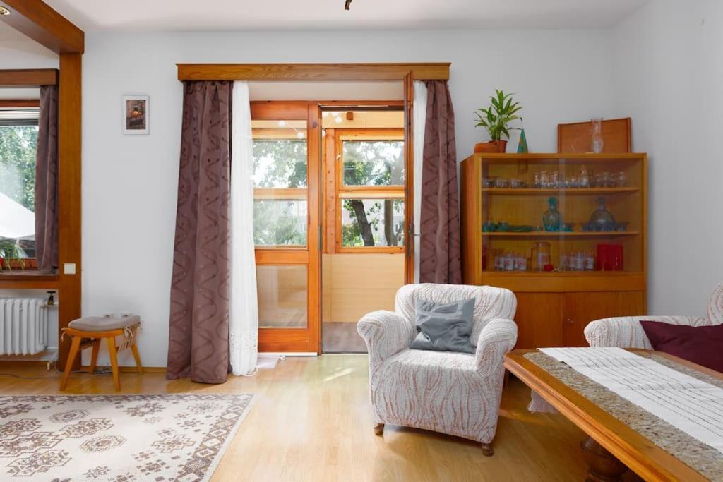 Holiday home Entire House With Garden Near Prague