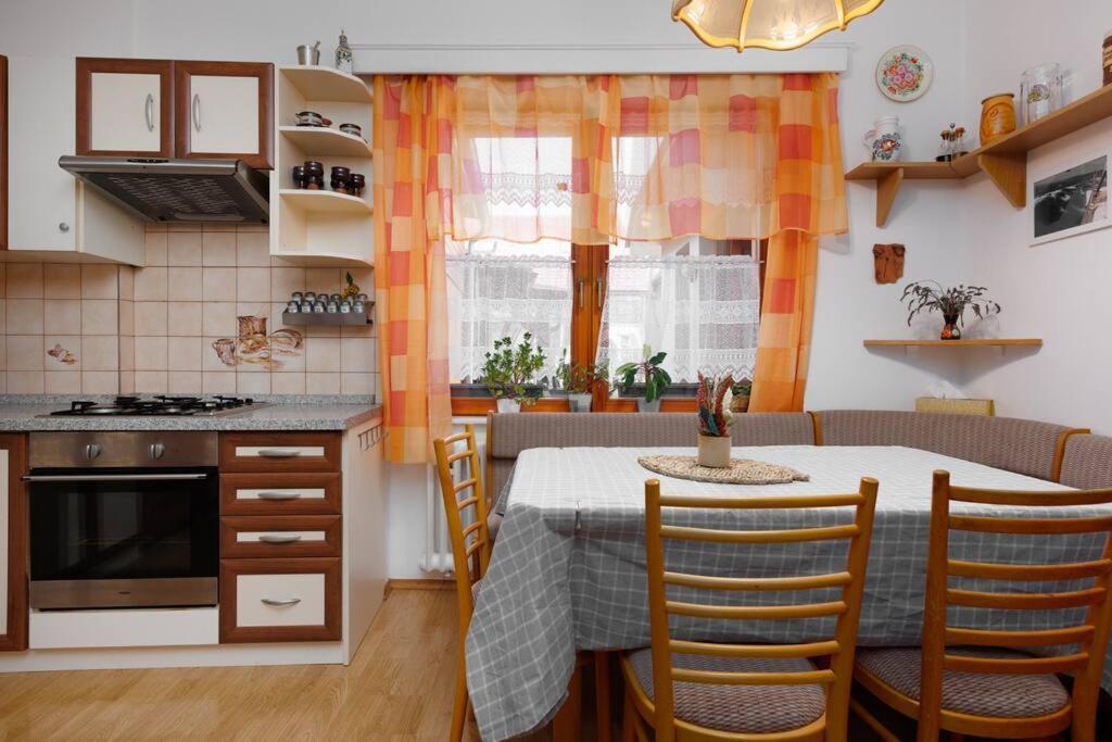 Entire House With Garden Near Prague Holiday home